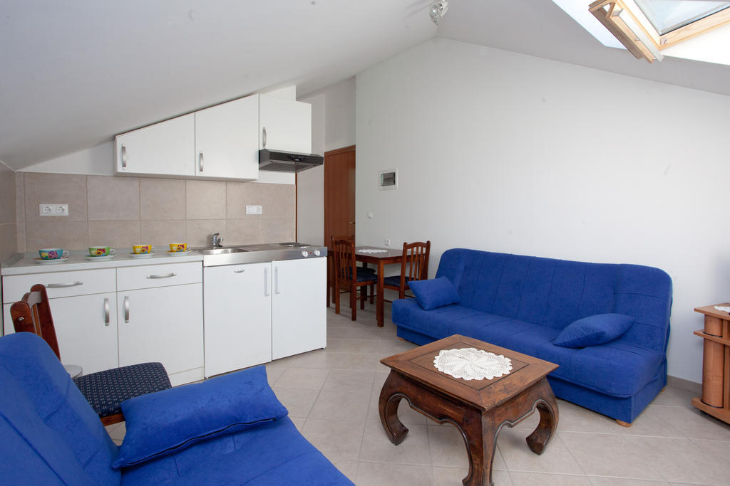 Yacht Beach Apartments Kaštela 客房 照片