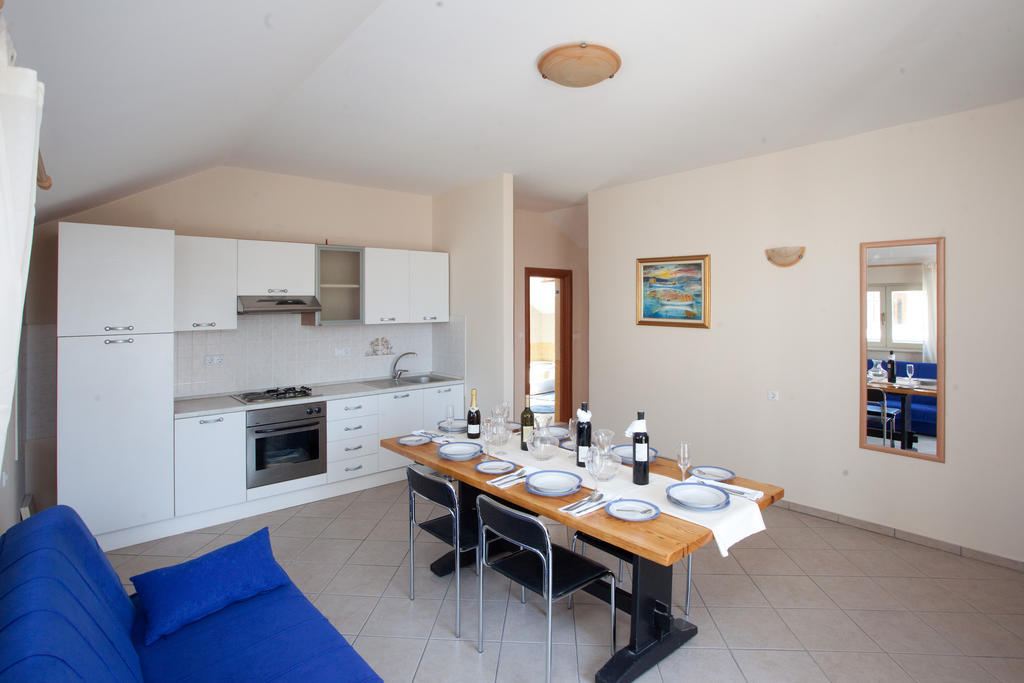 Yacht Beach Apartments Kaštela 客房 照片